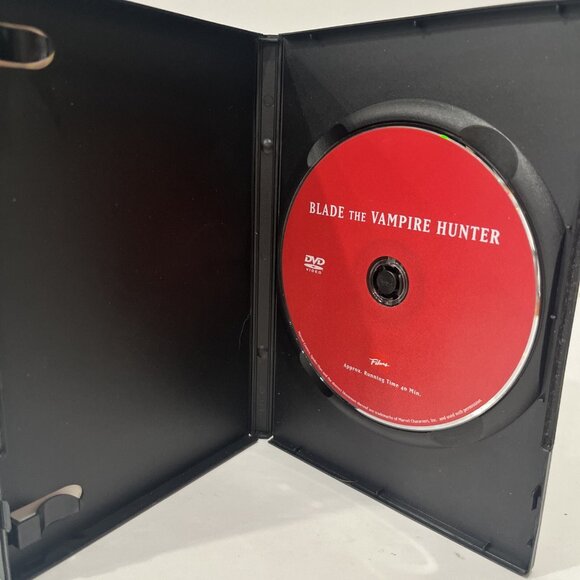 Marvel Comics Spider Man Blade the Vampire Hunter The Adventure Continues  DVD - Picture 3 of 3